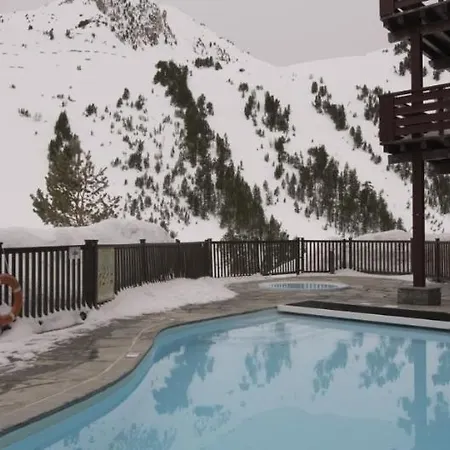 Arc 1950 M, Au Pied, Piscine Exterieure Chauffee, Remontees Mecaniques A 100m, Sauna Et Salle De Sports Les Arcs (Savoie)